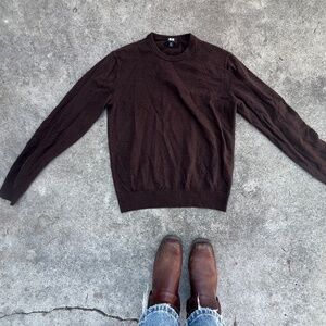 Uniqlo wool sweater xs 100 wool crew crewneck extra small dark chocolate brown